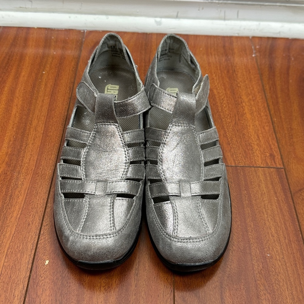 Drew Shoes Ginger Women's Casual Shoe Size 9M